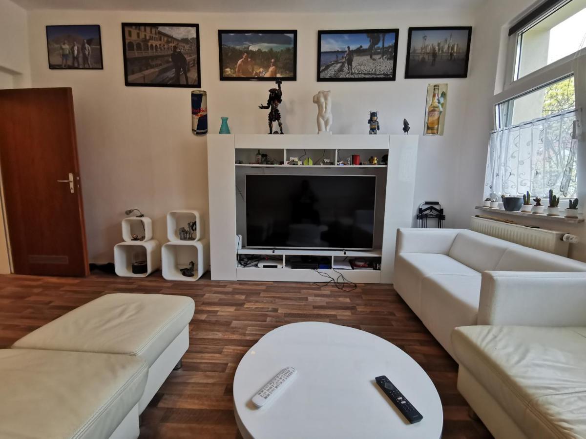 Nearwoehrderseaandstation Hotel Нюрнберг Екстериор снимка